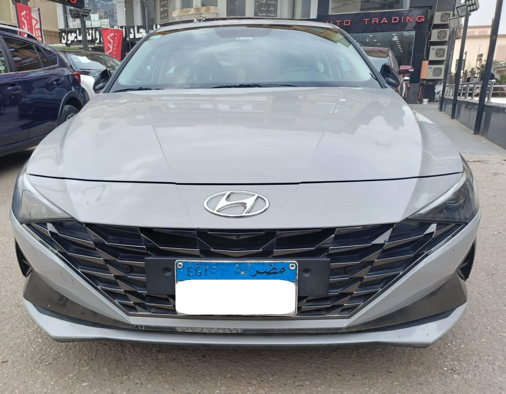 HYUNDAI Elantra CN7